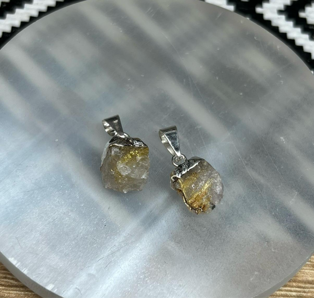 Pendant Rough Rutilated Quartz